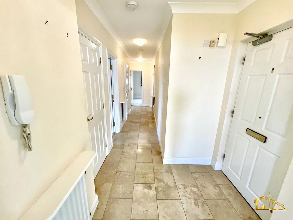 Additional image 7 of 3 bed flat for sale22 Bedford Avenue, Bexhill-On-Sea TN40