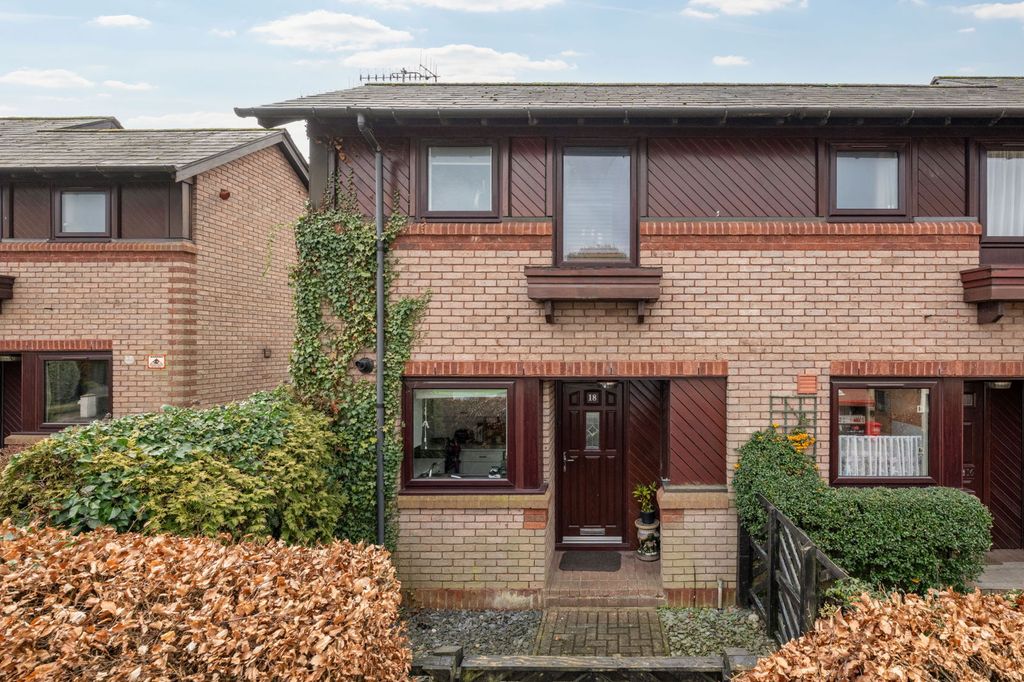 Property photo 2 of 19