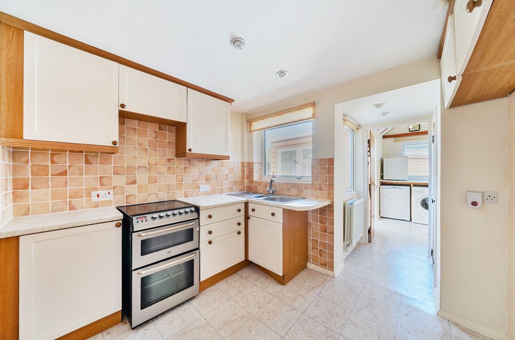 Property photo 3 of 13