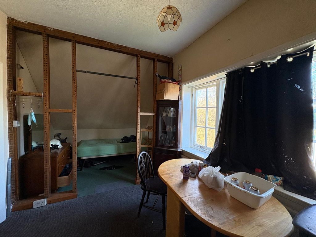 Property photo 2 of 48 Gallery