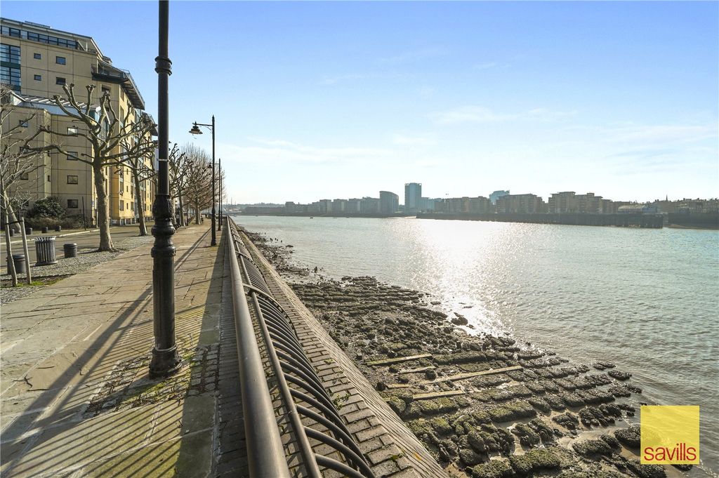 Property photo 2 of 15 External