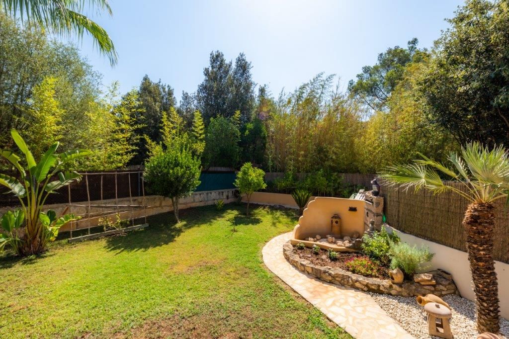 Property photo 3 of 20 Garden (3)