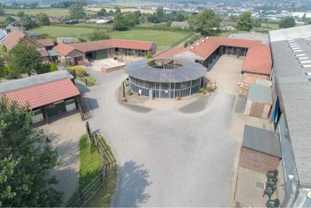 Property photo 3 of 84