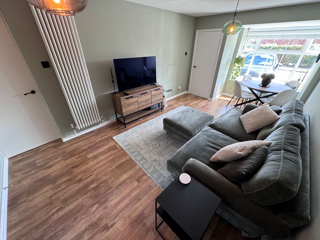 Property photo 3 of 8 View