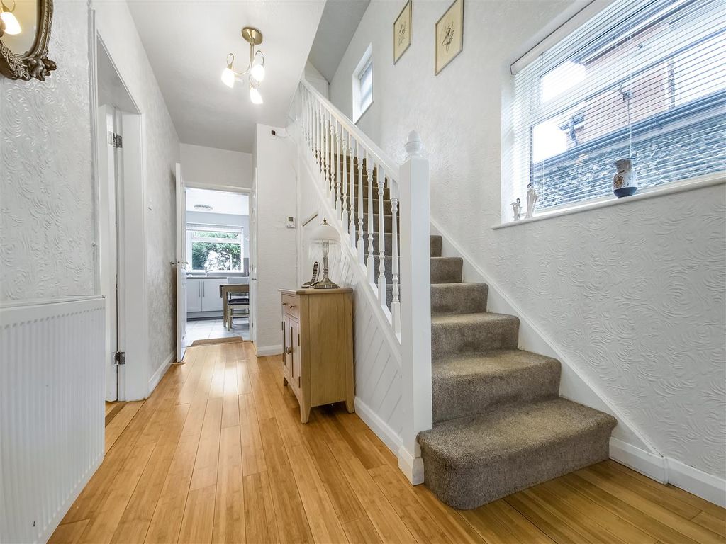 Property photo 3 of 33 Springfield Road, Midway