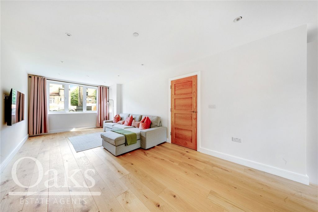 Property photo 2 of 12 Picture No. 07