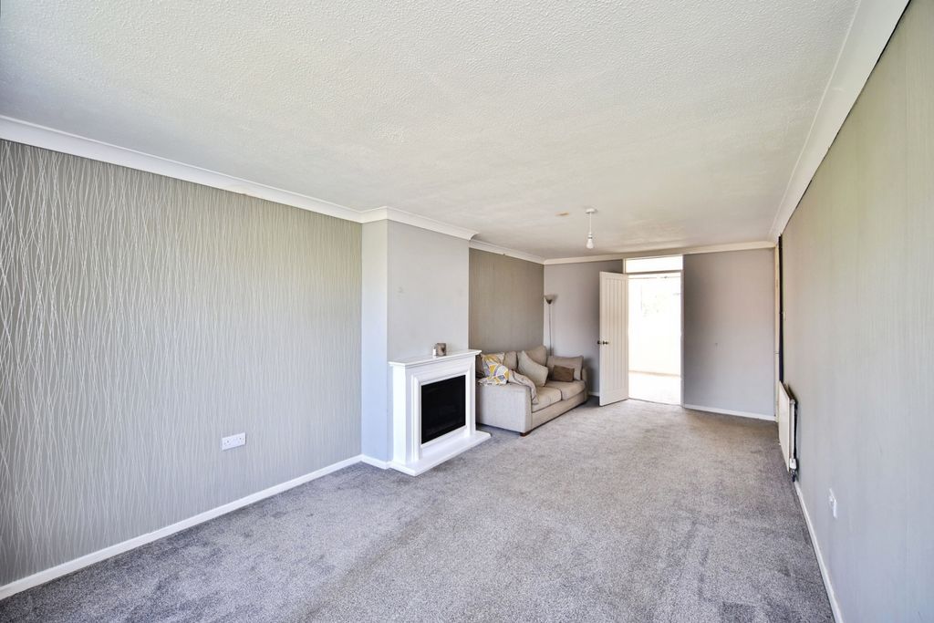 Property photo 3 of 20 Pbox-Img.Jpg