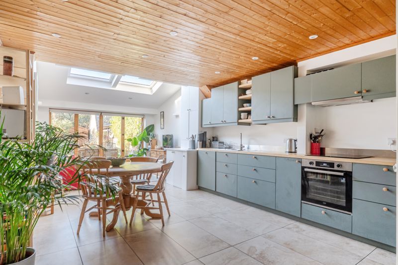 Property photo 2 of 12 Photo 11