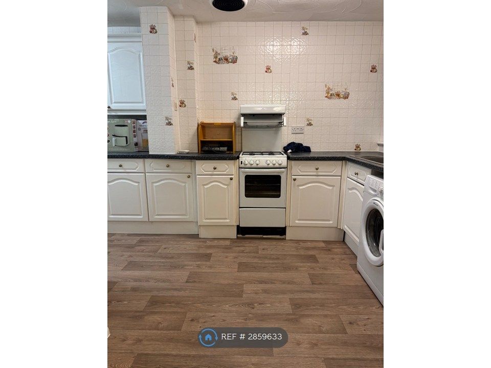 Property photo 2 of 26