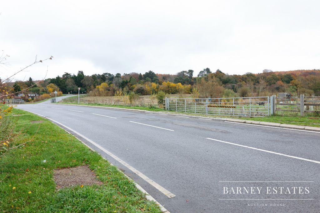 Property photo 3 of 4 Photo 4