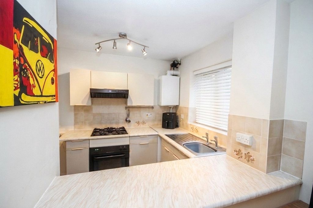Property photo 2 of 7 Picture No. 26