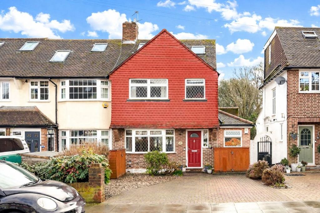 Property photo 1 of 18