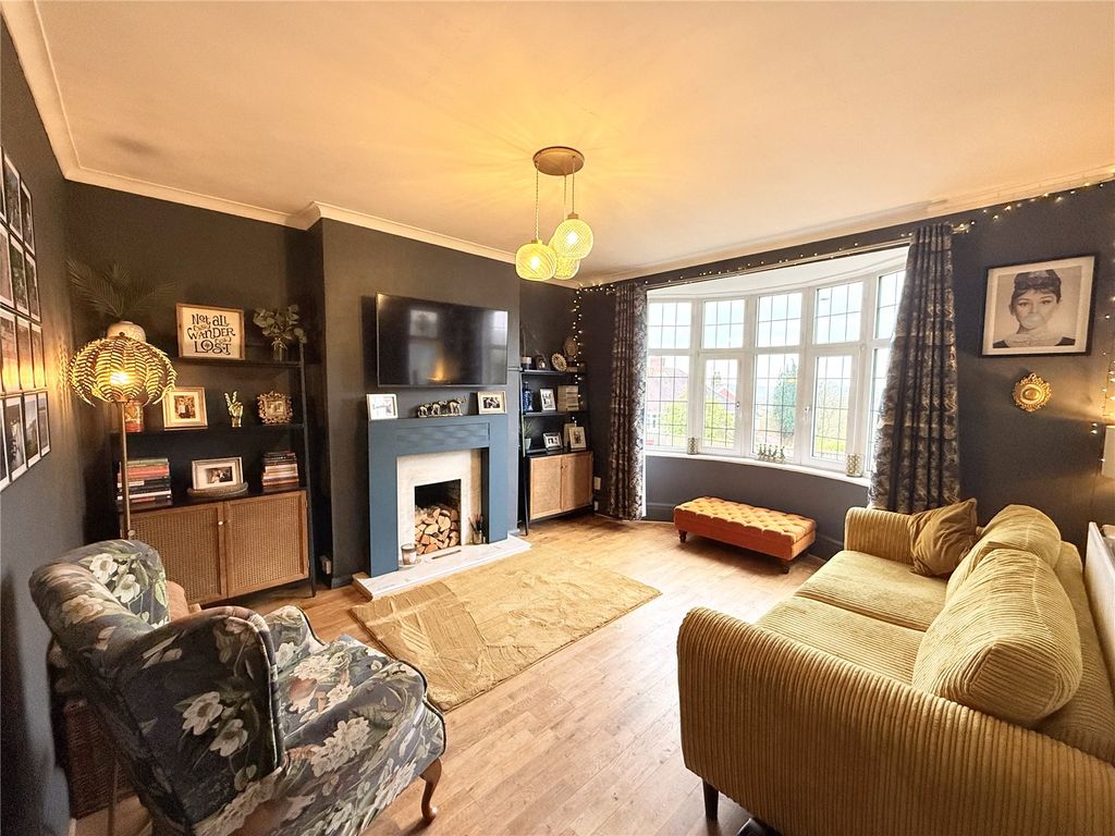 Property photo 3 of 22 Picture No. 04