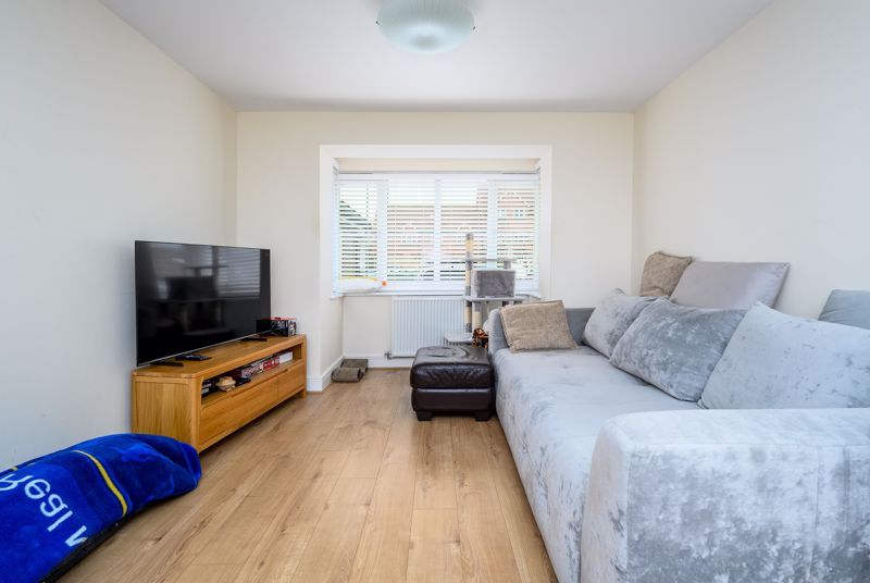 Property photo 3 of 7 Photo 1