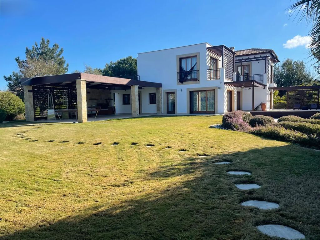 Property photo 2 of 15