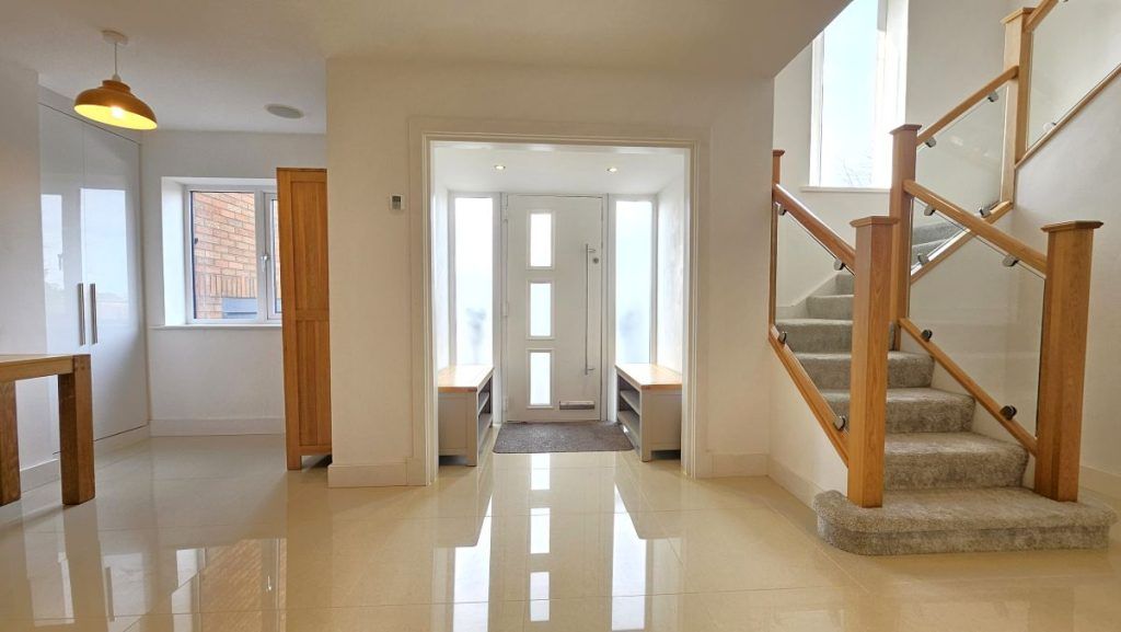 Property photo 3 of 61 6