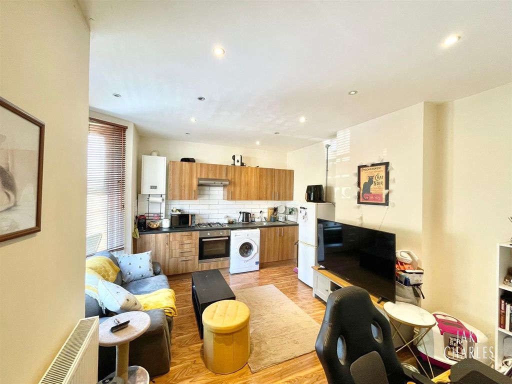 Property photo 2 of 13 New 5.Jpg