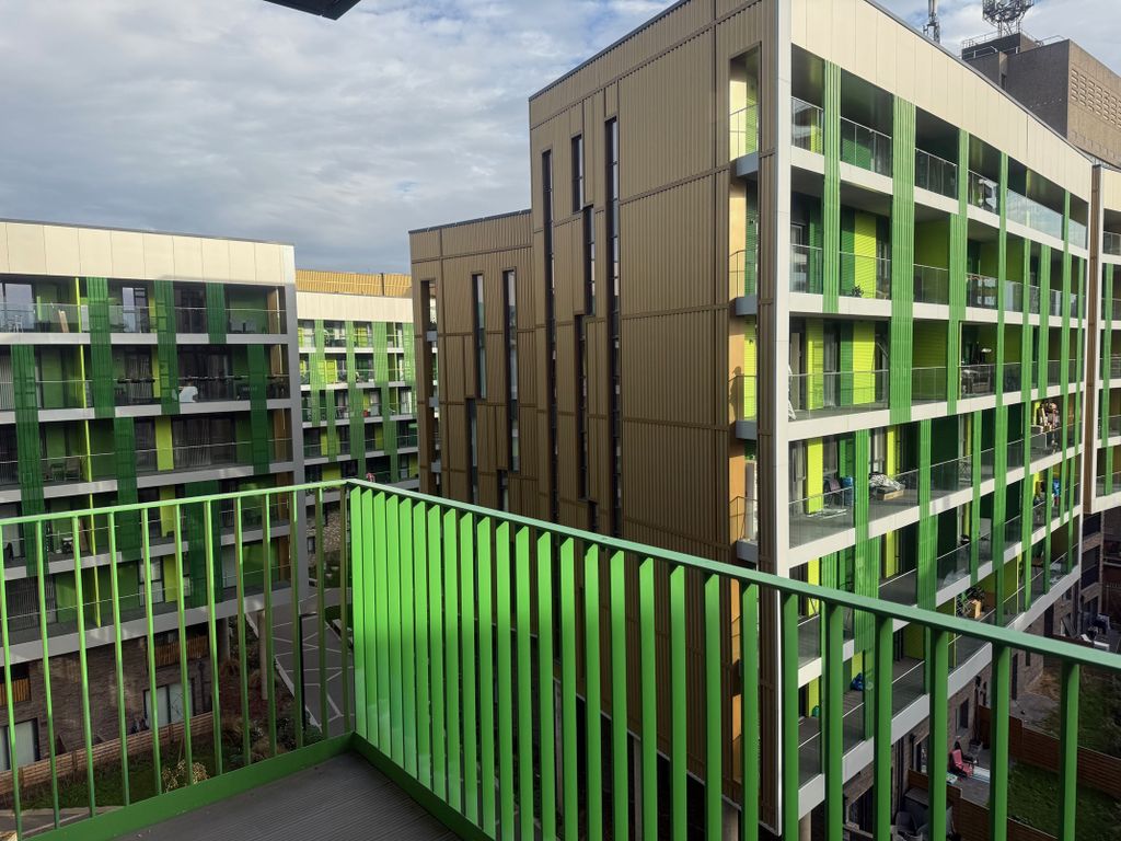 Property photo 2 of 9 Balcony