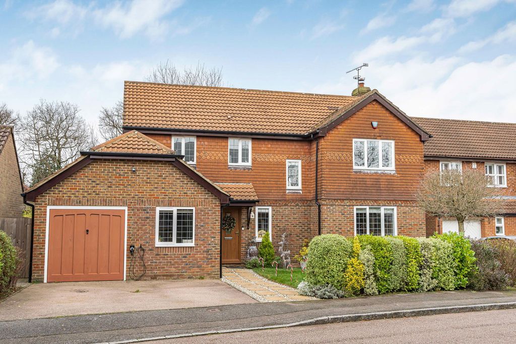 Property photo 2 of 32