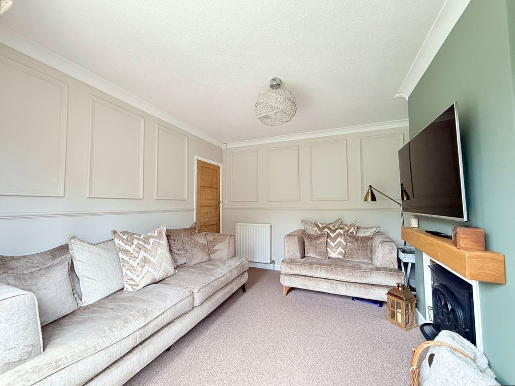 Property photo 3 of 21
