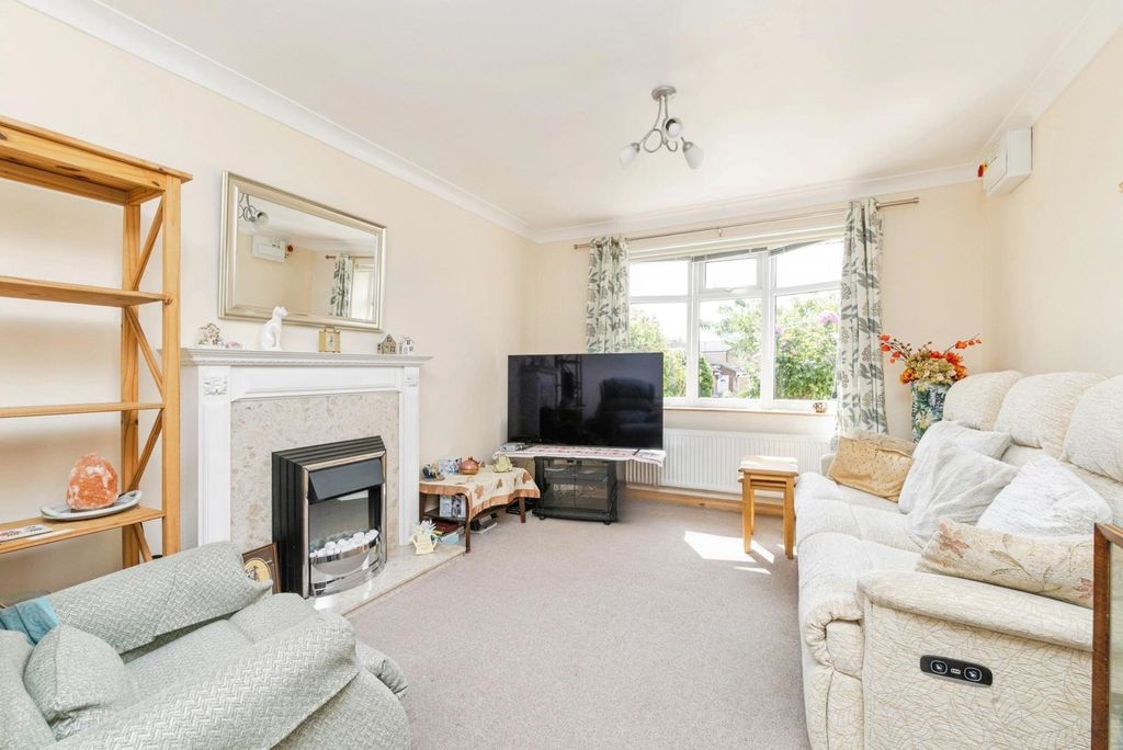 Property photo 3 of 13 Pbox-Img.Jpg
