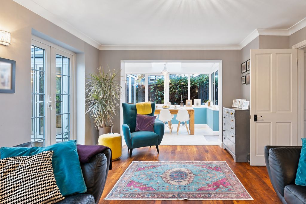 Property photo 1 of 25