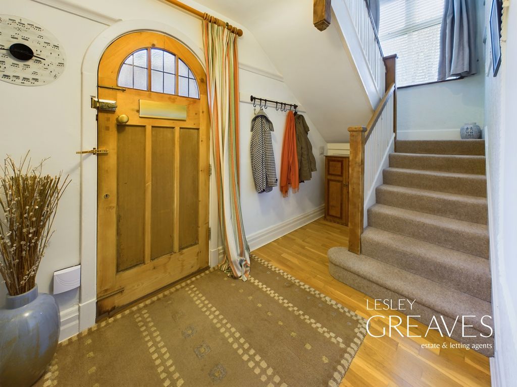 Property photo 2 of 23 Hallway