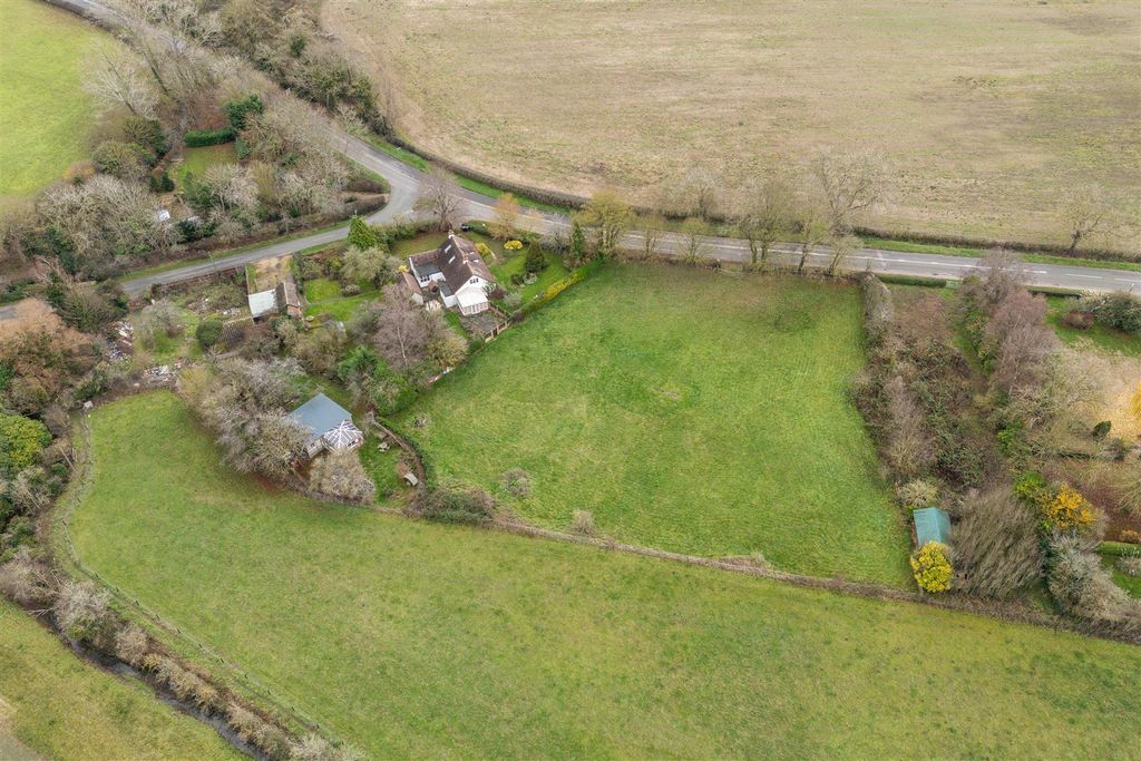 Property photo 3 of 26 251215 - 90 Bedford Road, Stagsden - 07.Jpg