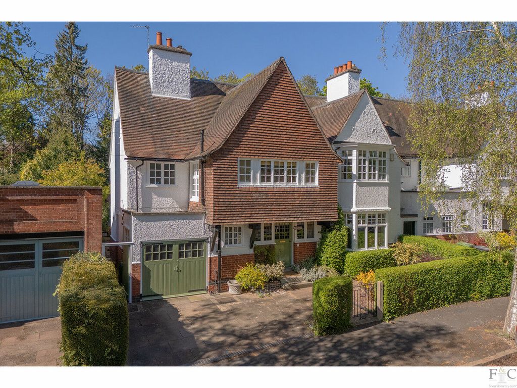 Property photo 1 of 36