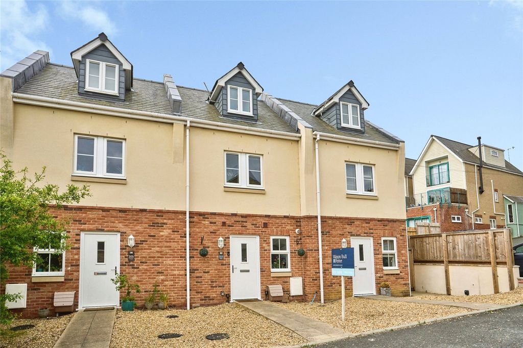 Property photo 1 of 16 Front
