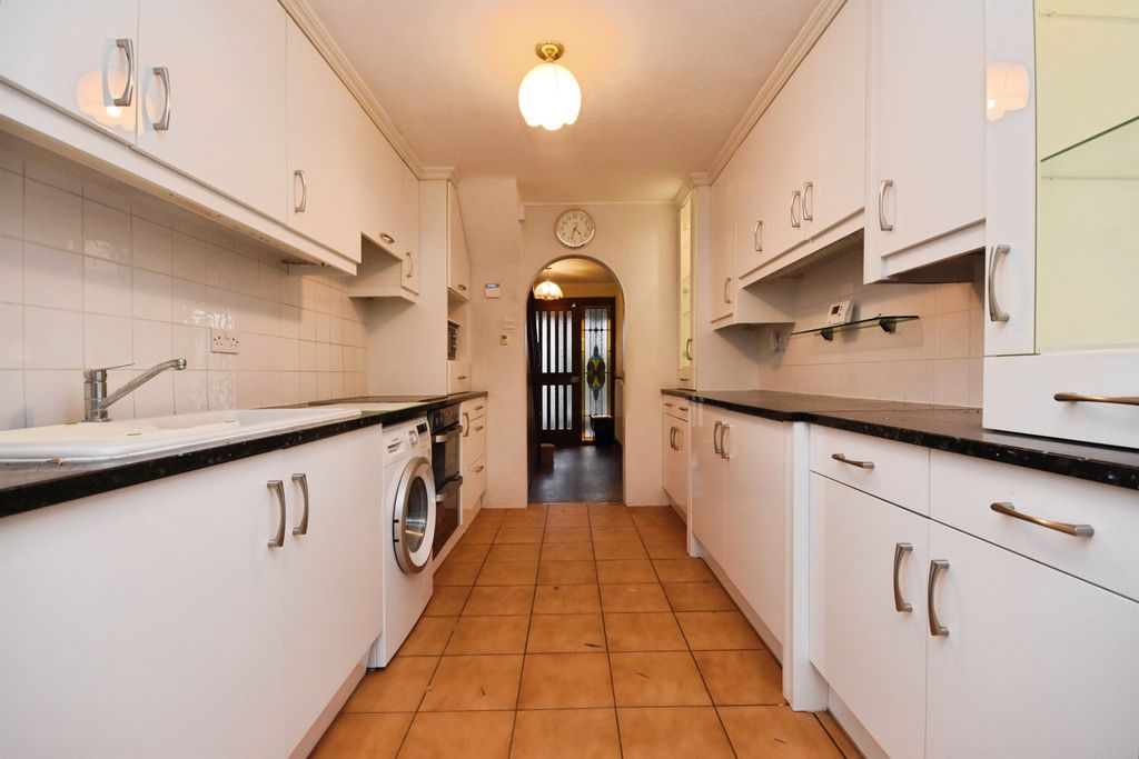 Property photo 3 of 16