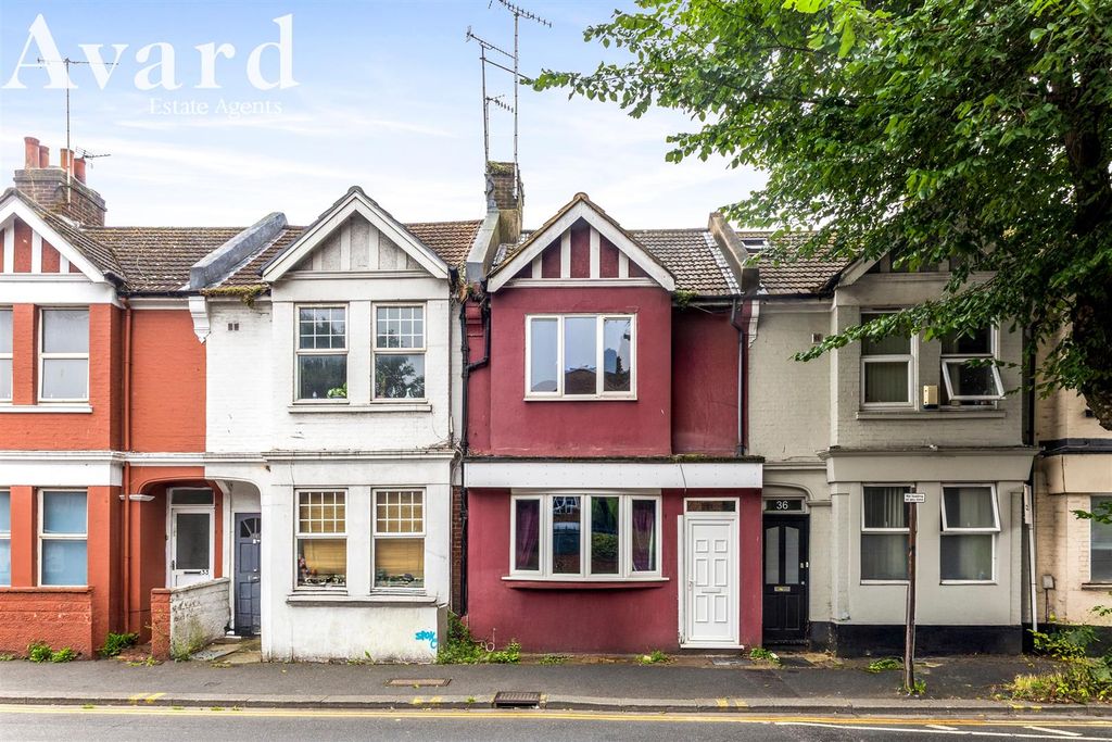 Property photo 1 of 10 Coombe Terrace 35-010.Jpg