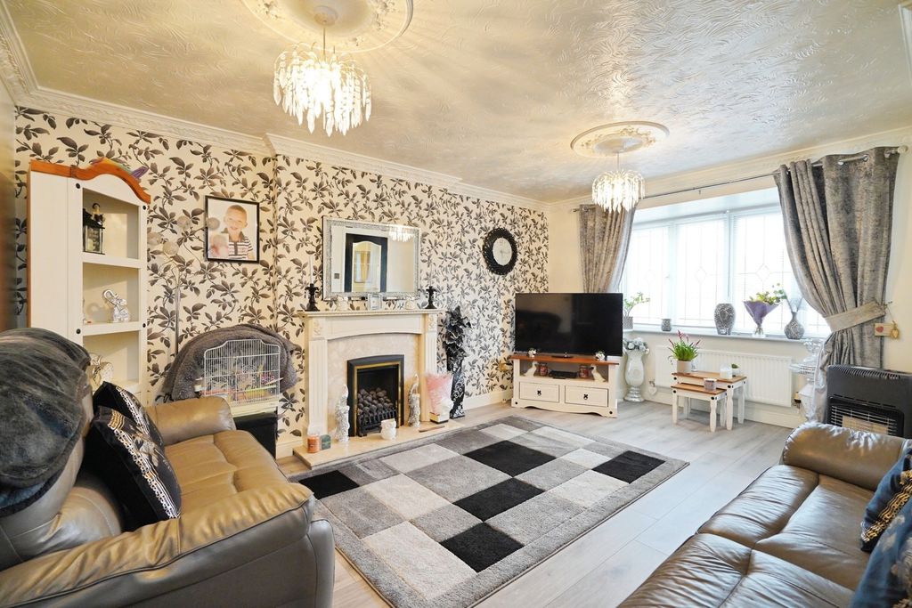 Property photo 3 of 20 Pbox-Img.Jpg