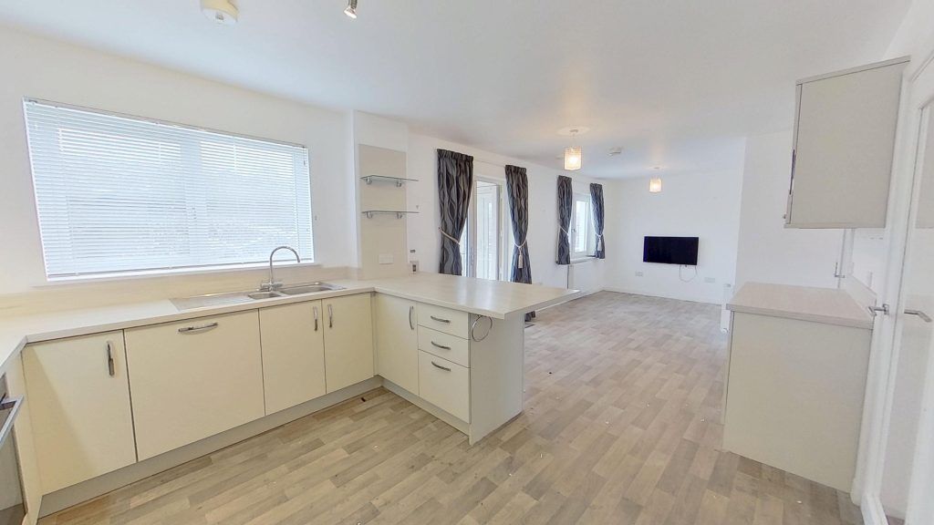 Property photo 3 of 29