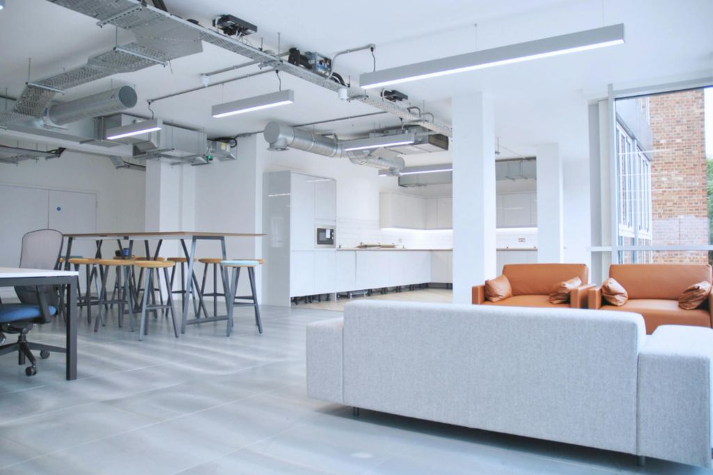 Property photo 2 of 17 17.Png