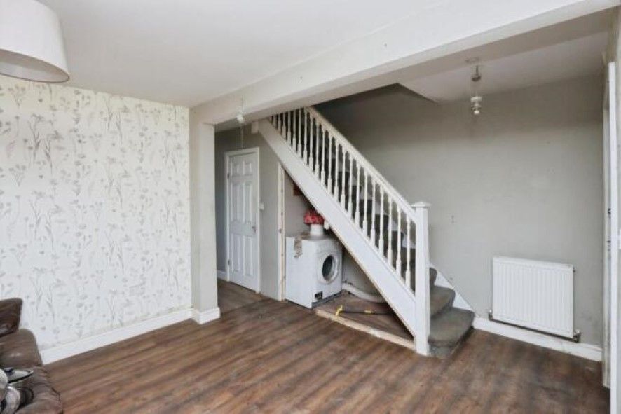 Property photo 3 of 13