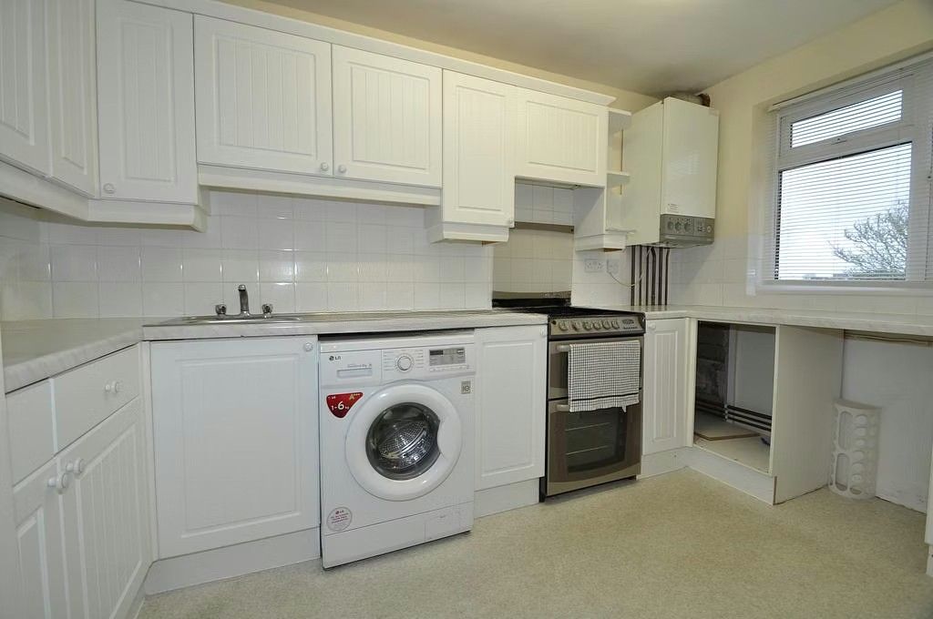 Property photo 1 of 3