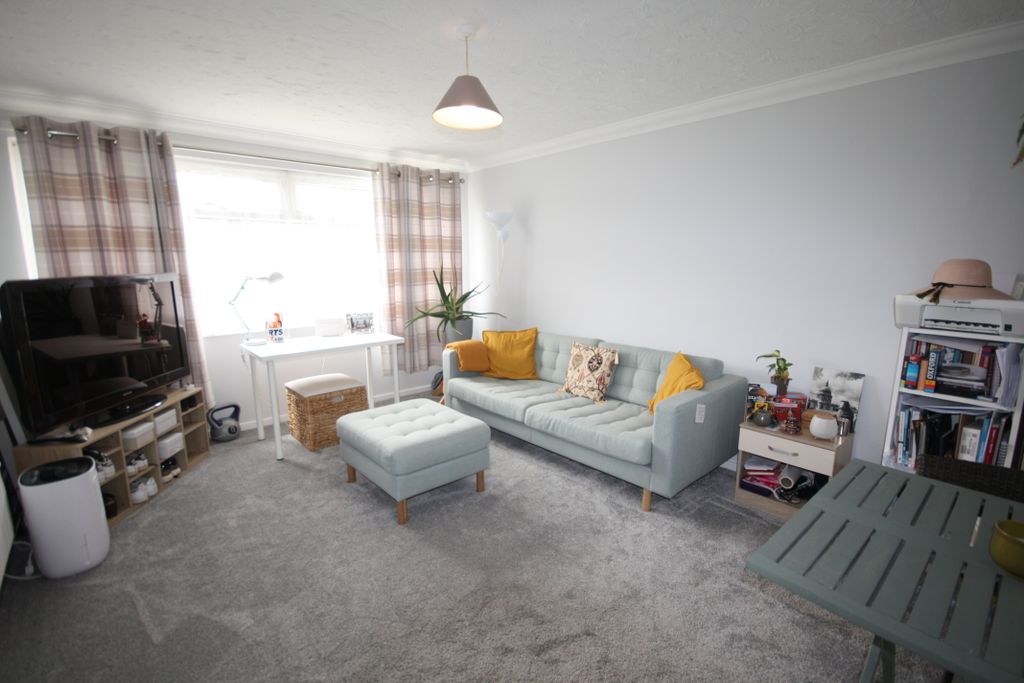 Property photo 2 of 5