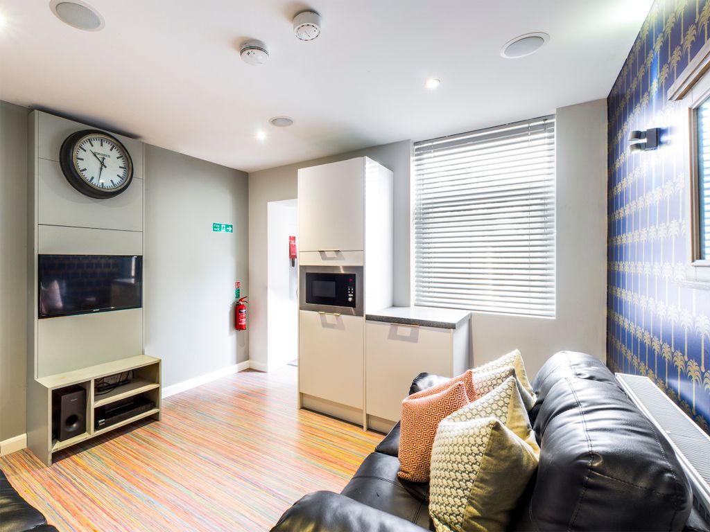 Property photo 1 of 7 Photo 0