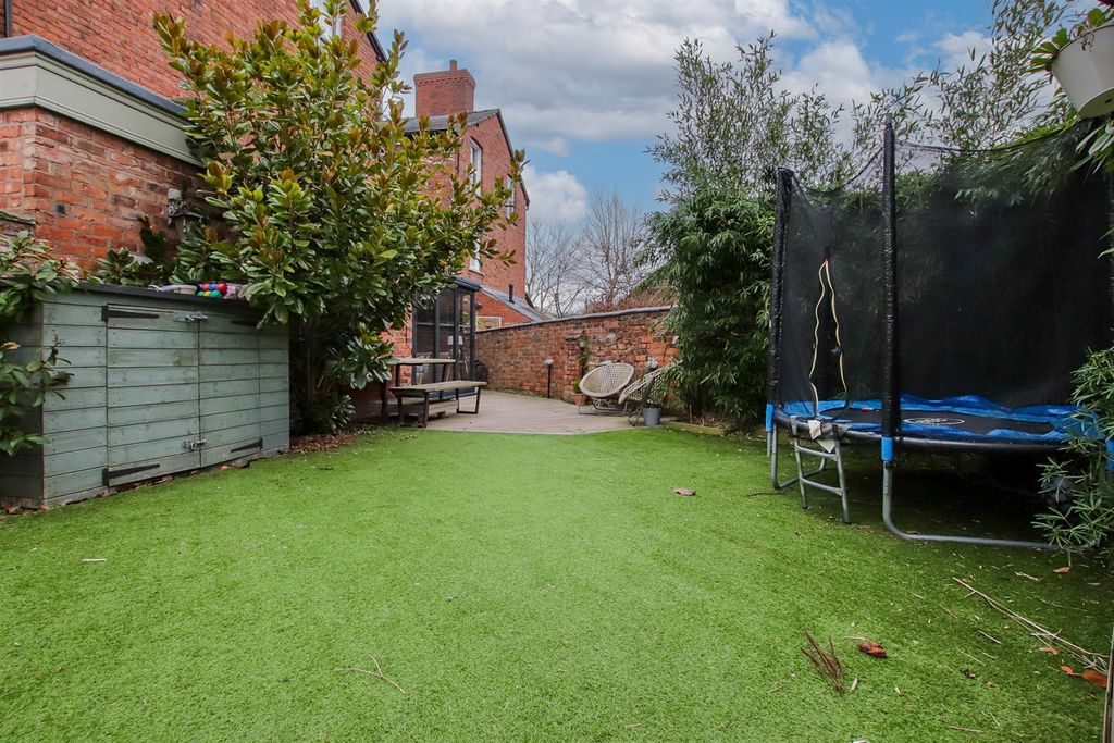 Additional image 25 of 5 bed terraced house for saleGarden Road, Knutsford WA16