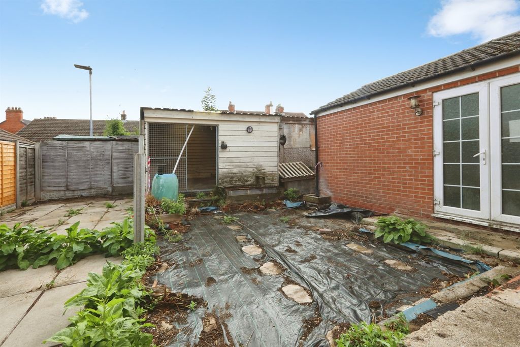 Property photo 2 of 20