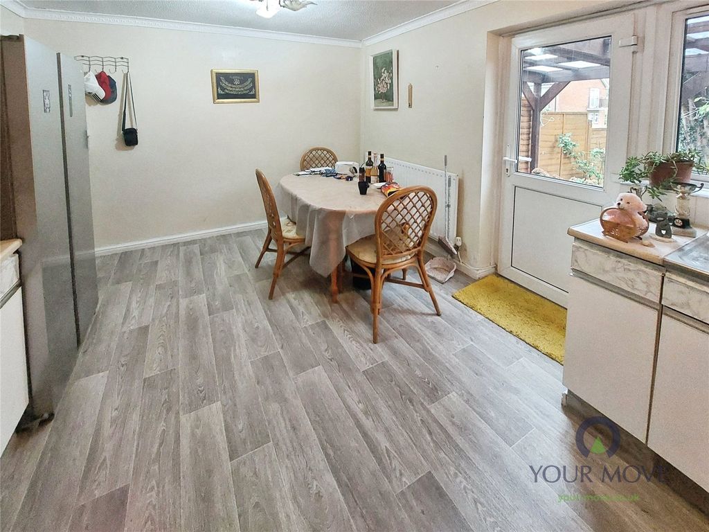 Property photo 2 of 16 Kitchen/Diner