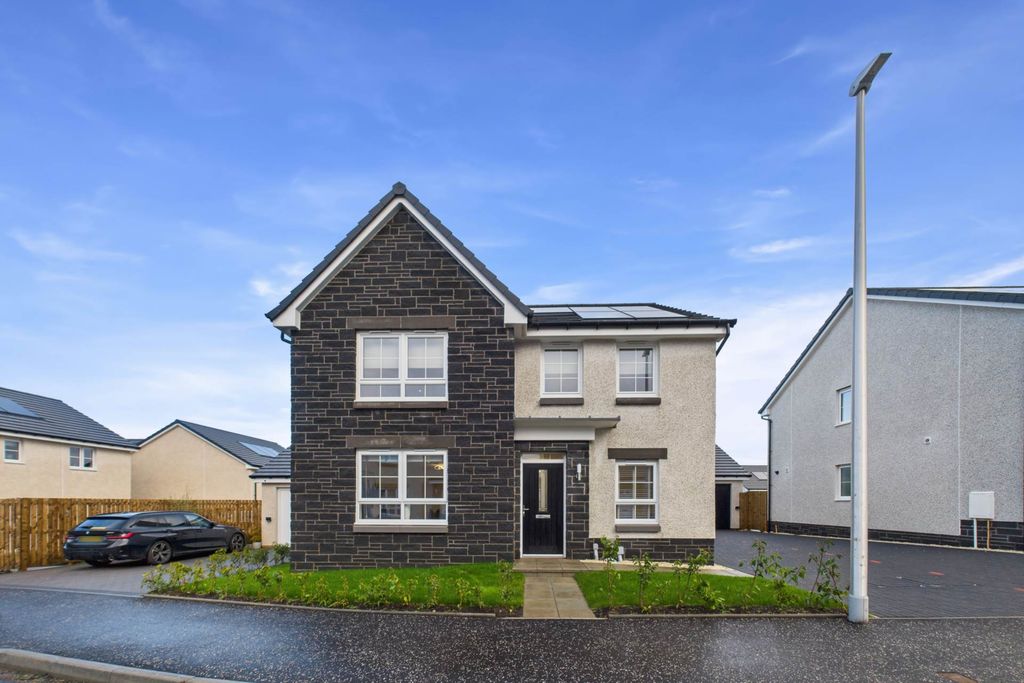 Property photo 1 of 38