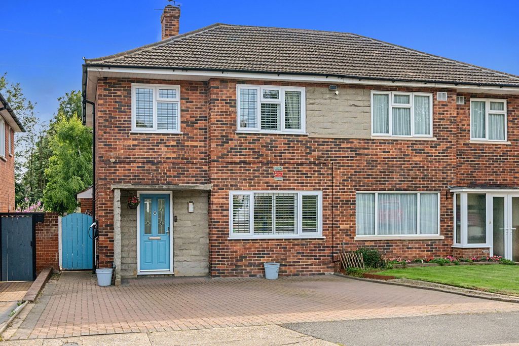 Property photo 1 of 23