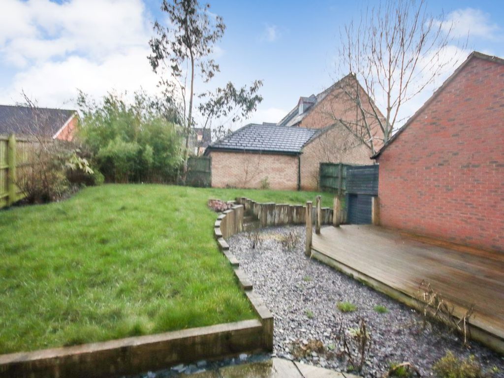 Property photo 3 of 17