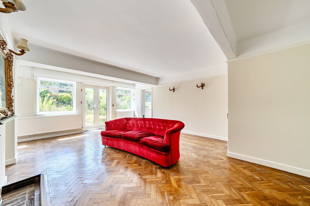 Property photo 2 of 15