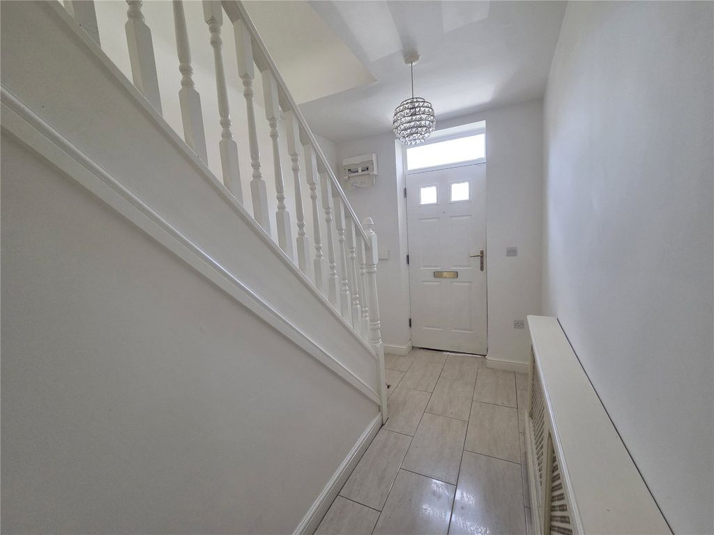Property photo 2 of 15 Picture No. 04