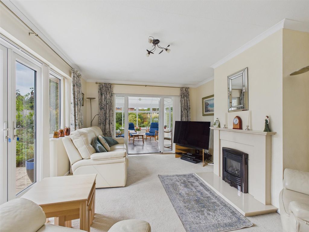 Property photo 2 of 25 Cam03972G0-Pr0143-Still005.Jpg