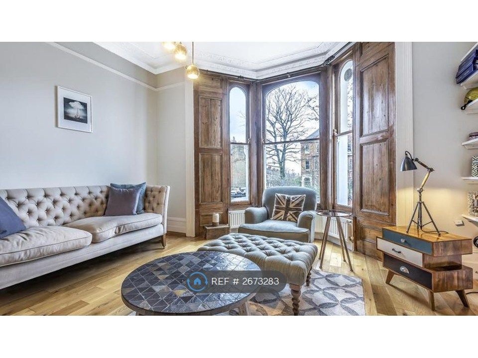 Property photo 3 of 10 Reception