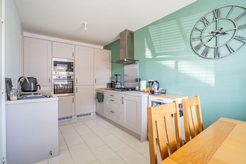 Property photo 3 of 16 Mr-11.Jpg